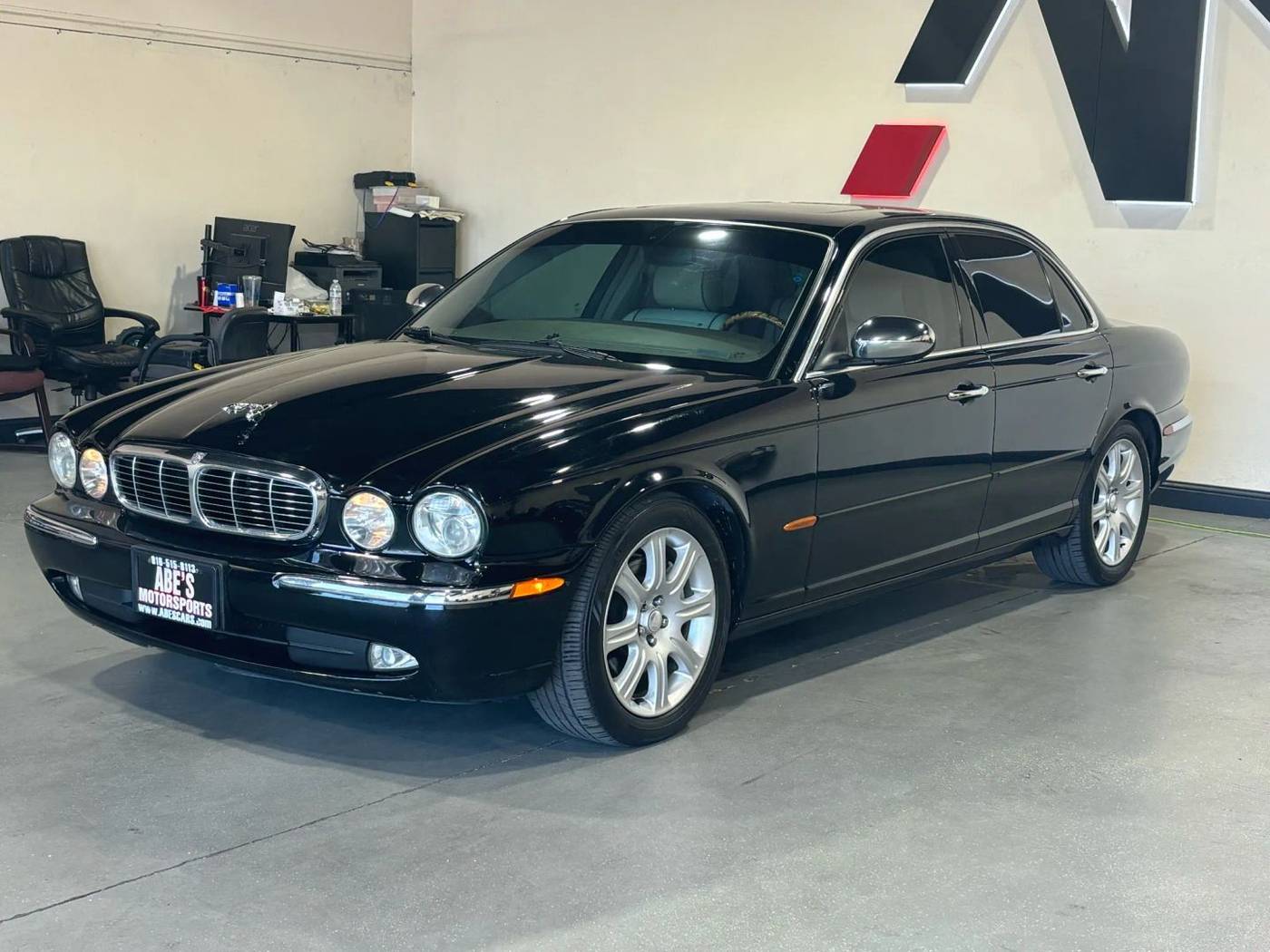 2004 Jaguar XJ