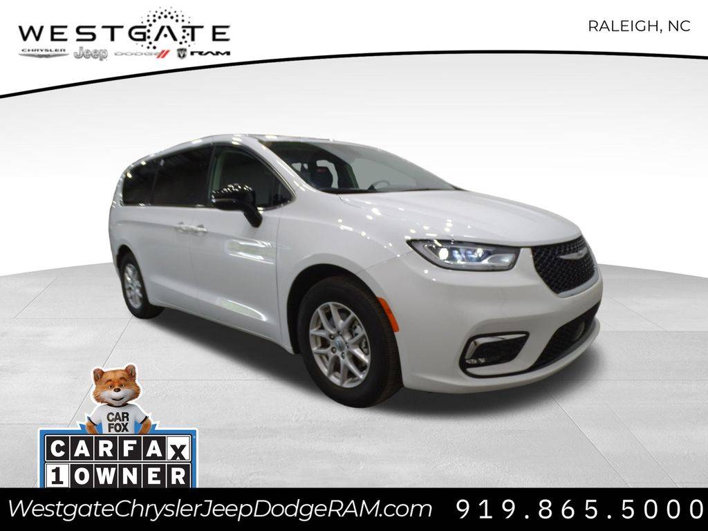 2024 Chrysler Pacifica