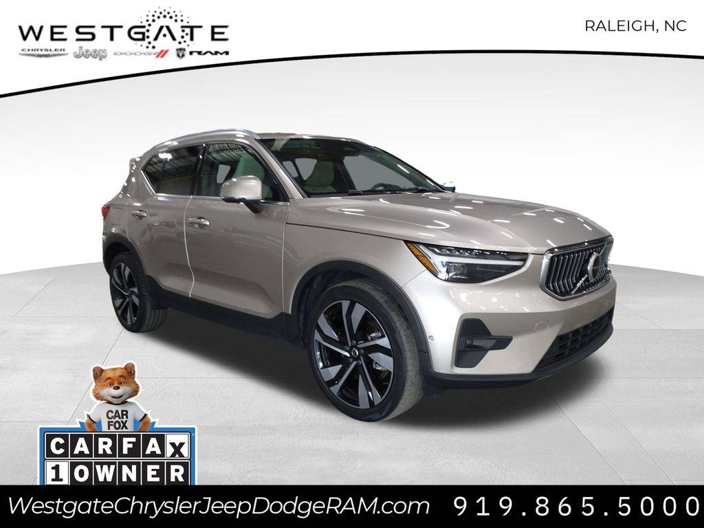 2023 Volvo XC40