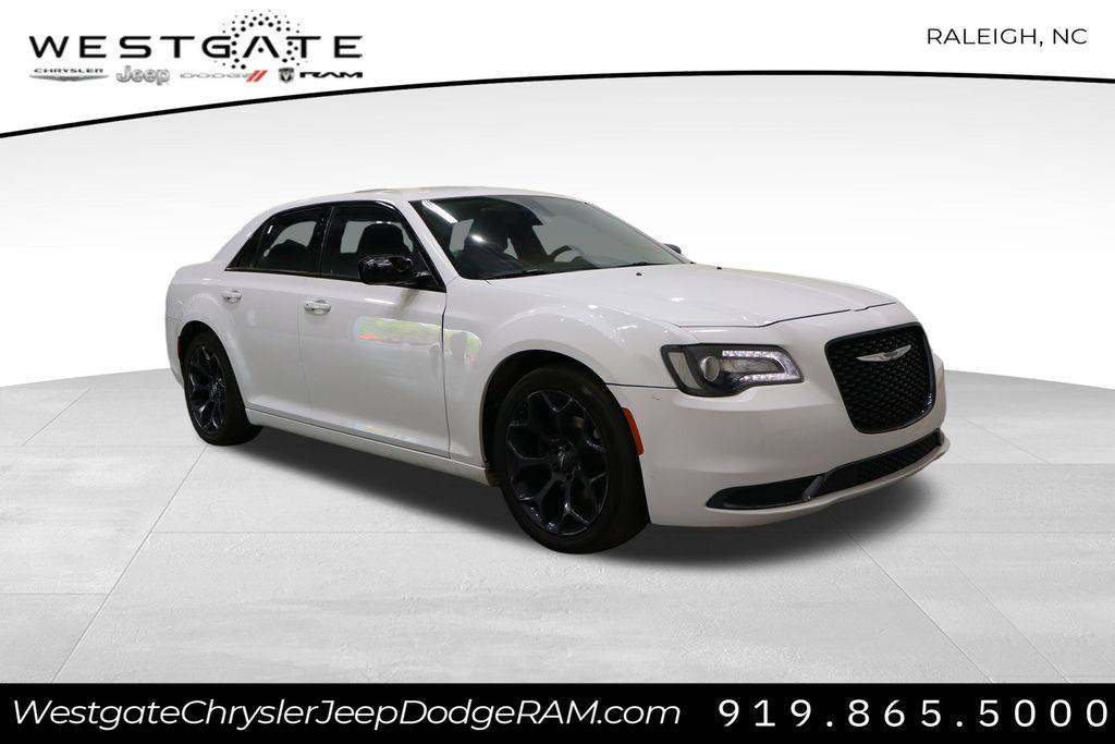 2019 Chrysler 300