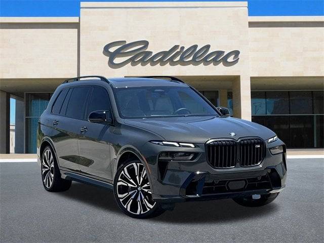 2023 BMW X7
