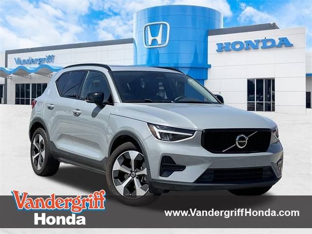 2024 Volvo XC40
