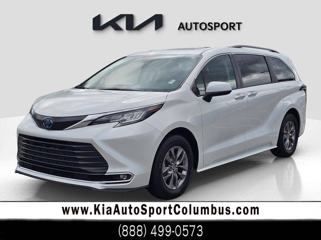 2023 Toyota Sienna