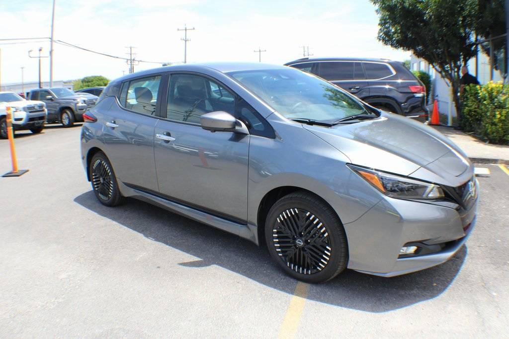 2024 Nissan Leaf
