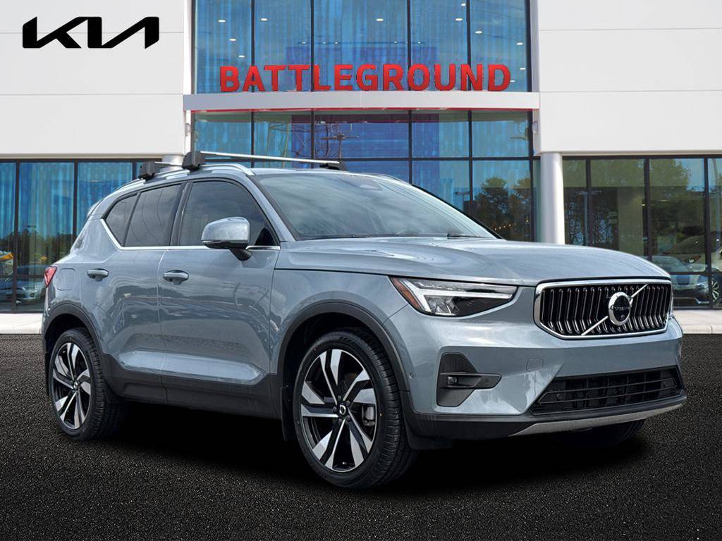 2023 Volvo XC40
