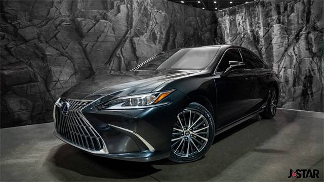 2022 Lexus ES
