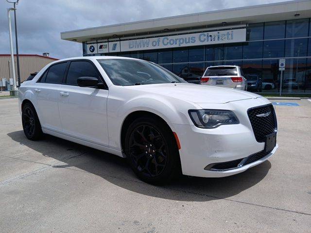 2020 Chrysler 300