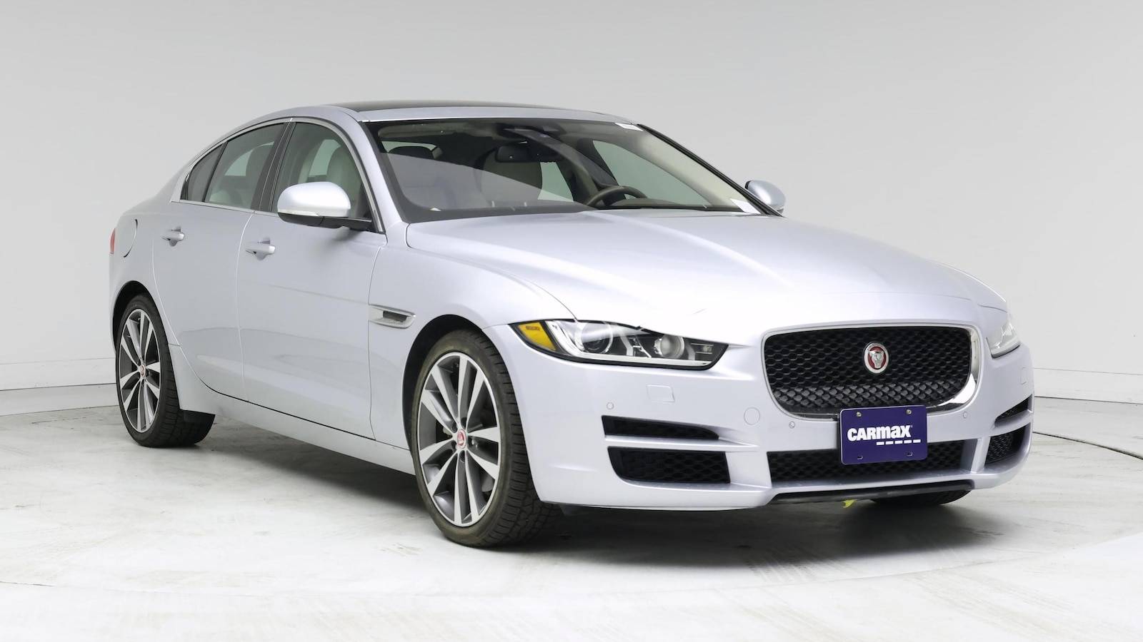 2018 Jaguar XE