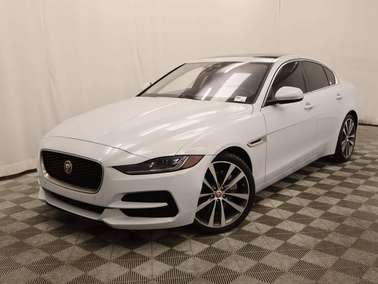 2020 Jaguar XE