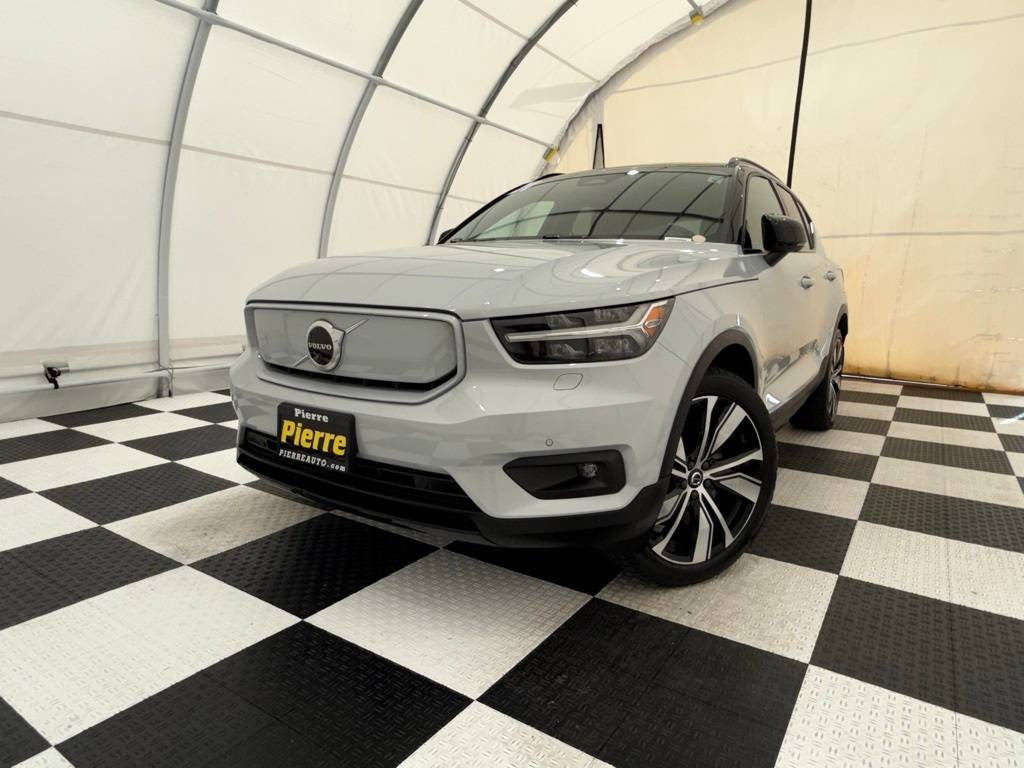 2021 Volvo XC40