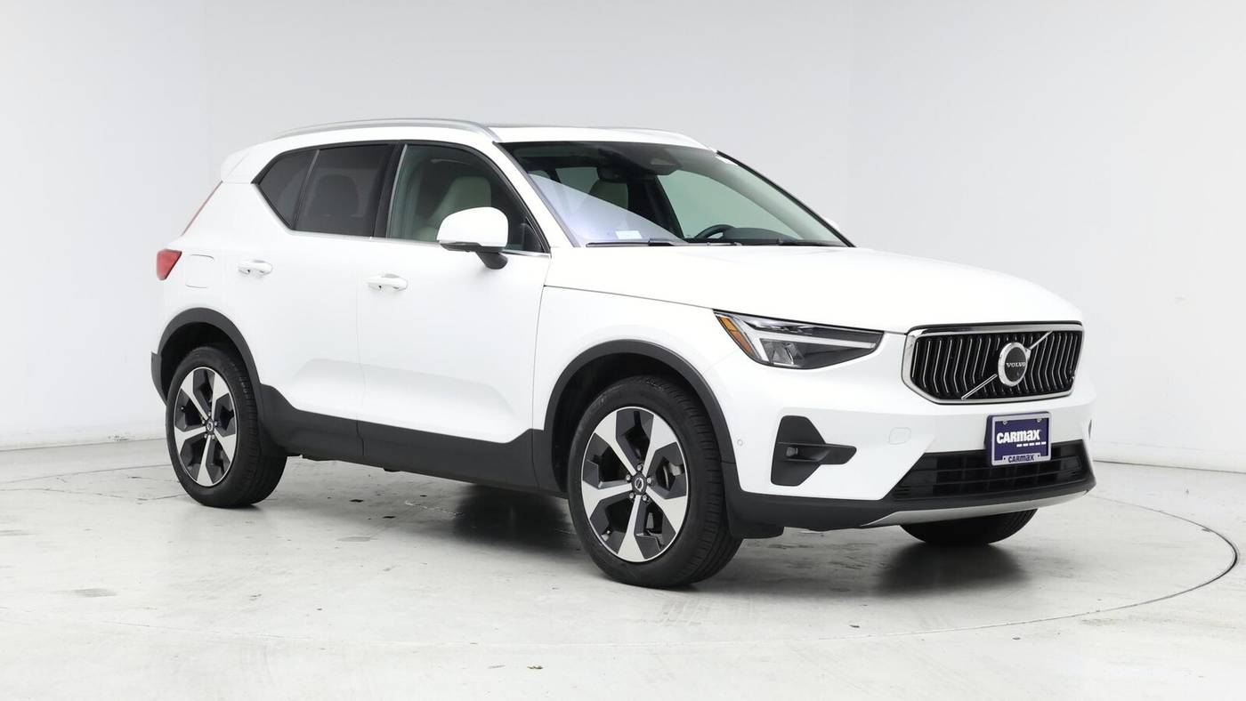 2023 Volvo XC40
