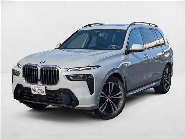 2023 BMW X7