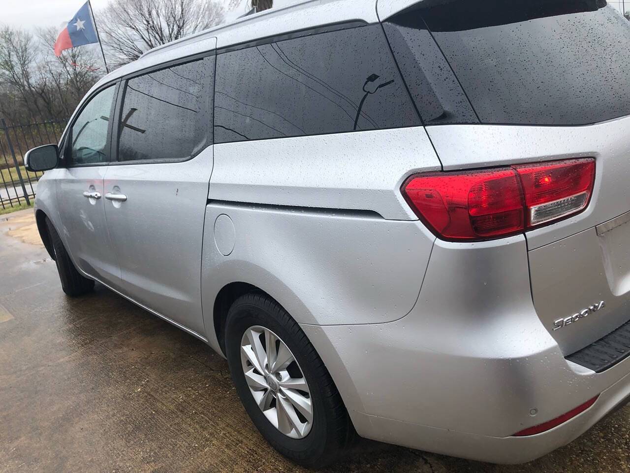 2017 Kia Sedona