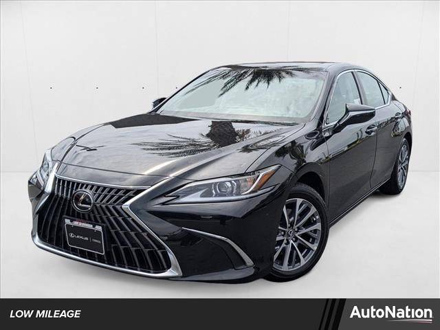 2025 Lexus ES