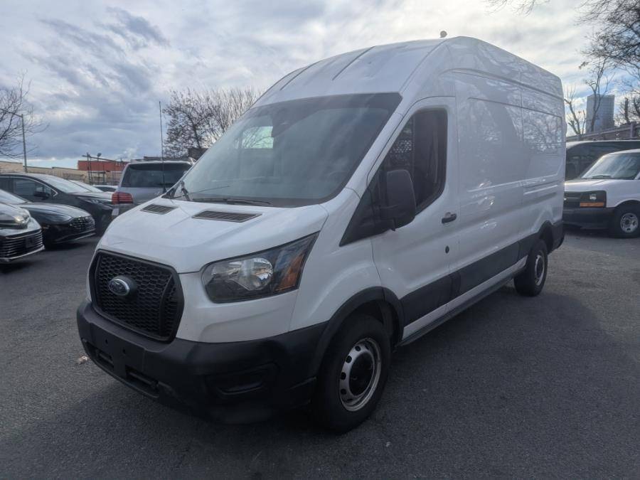 2022 Ford Transit Cargo Van