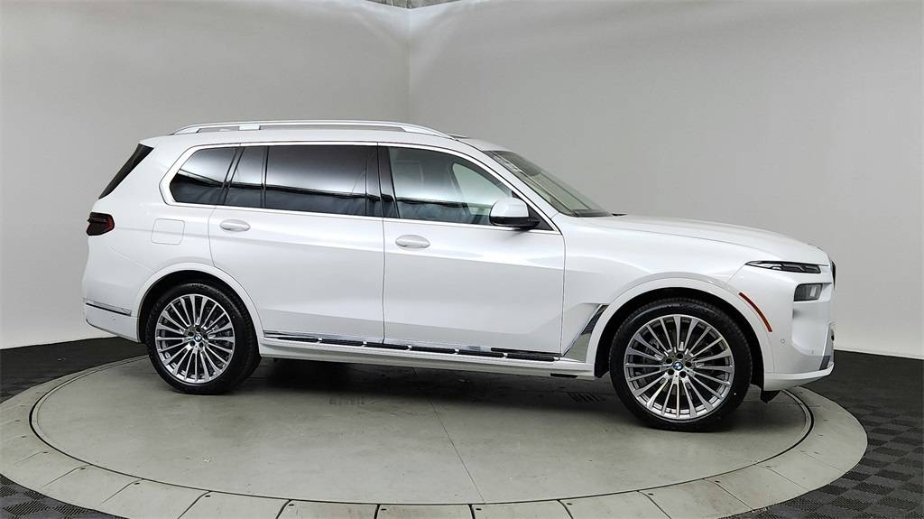 2024 BMW X7