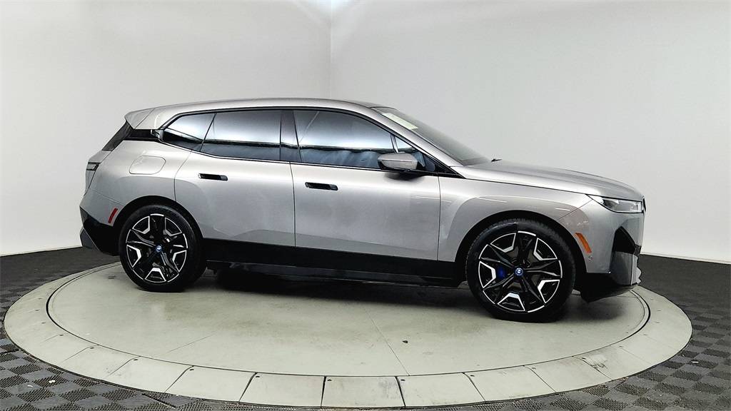 2022 BMW Ix