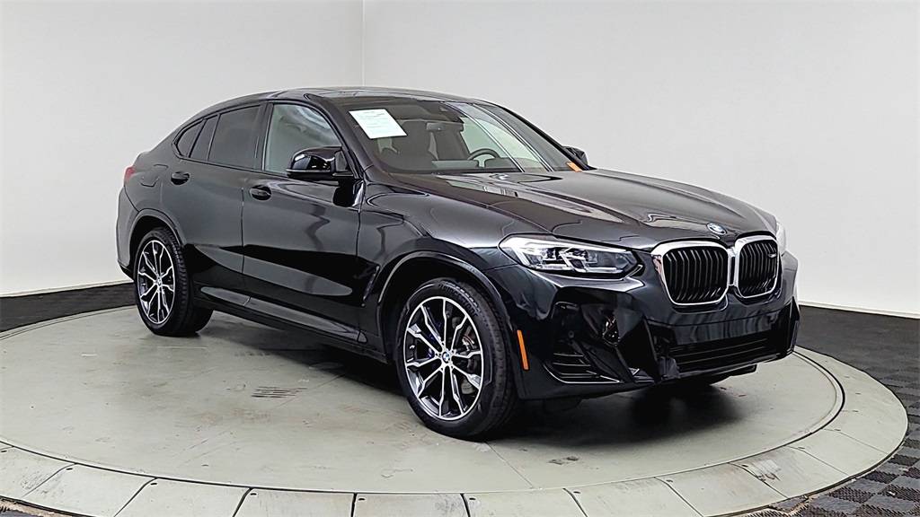 2022 BMW X4