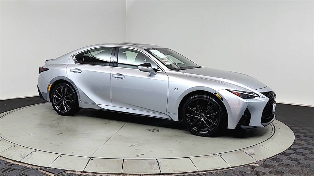 2023 Lexus IS