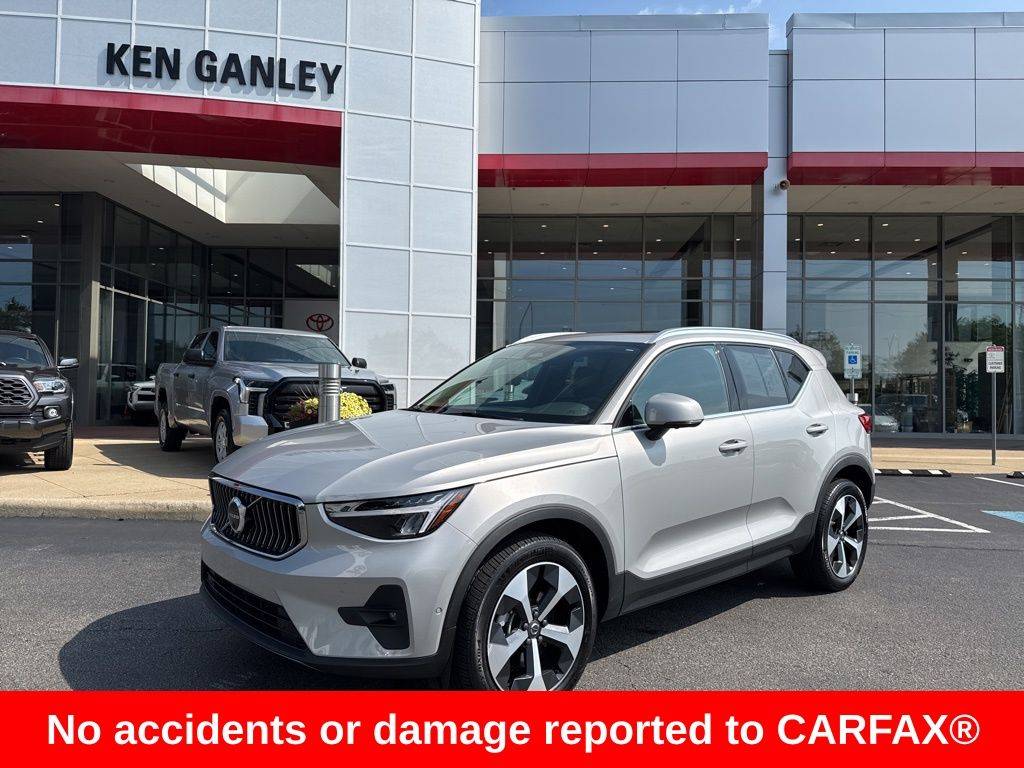 2025 Volvo XC40
