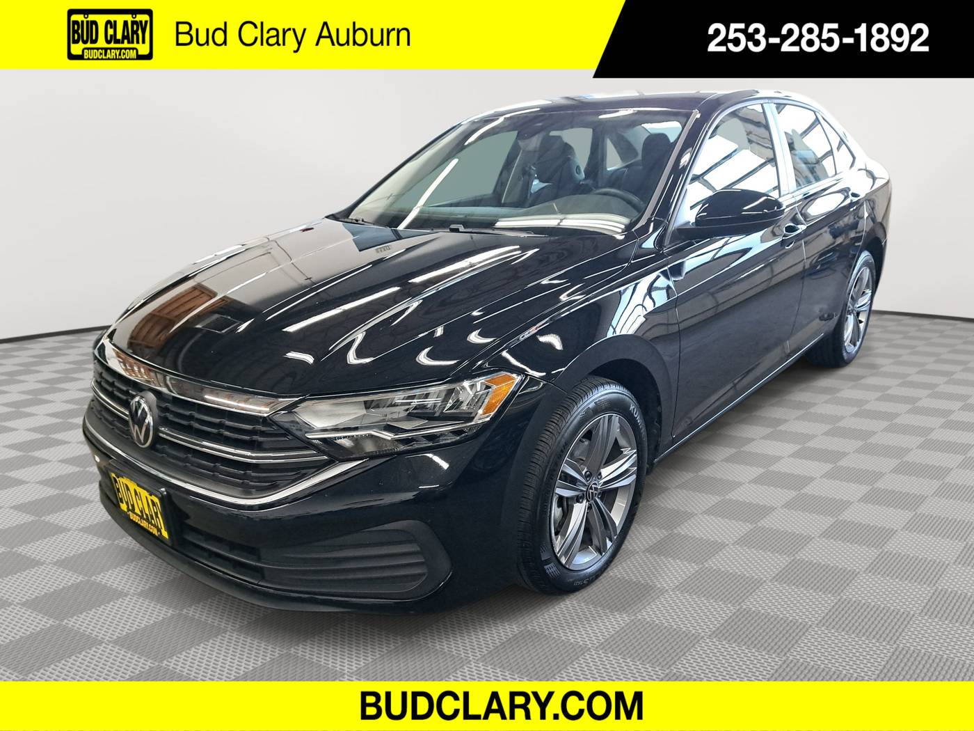 2024 Volkswagen Jetta SE — Sedan — 20,384 mi — Auburn, WA