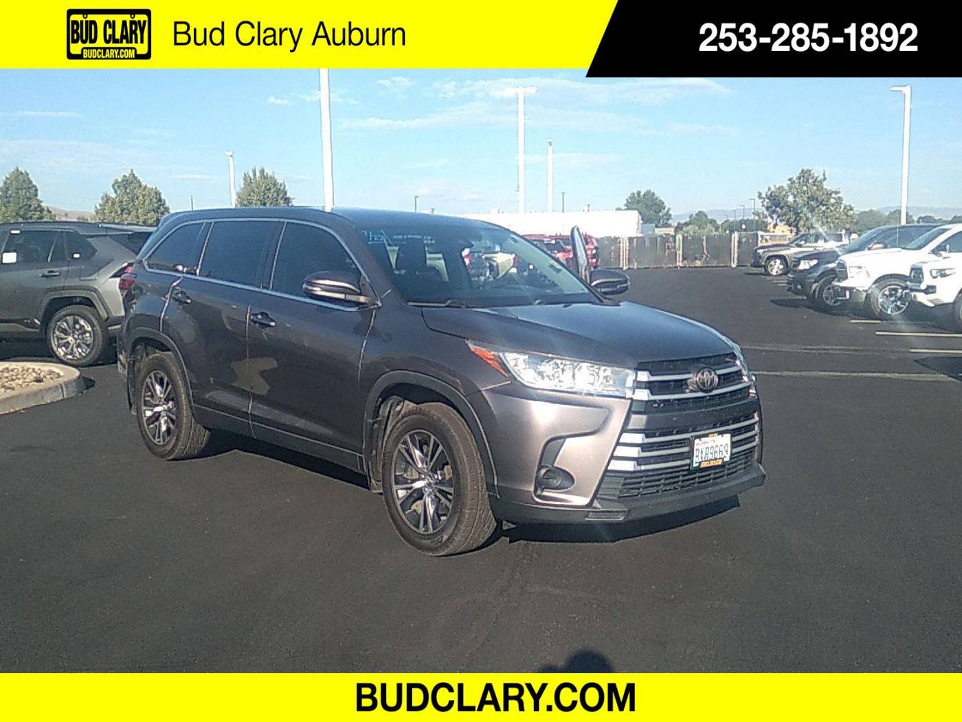 2019 Toyota Highlander LE V6 — SUV — 122,848 mi — Auburn, WA