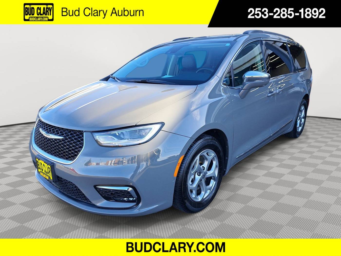 2022 Chrysler Pacifica Limited — Minivan — 48,169 mi — Auburn, WA