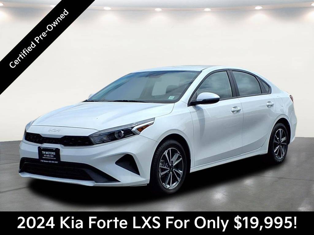 2024 Kia Forte LXS — Sedan — 5,449 mi — Bohemia, NY