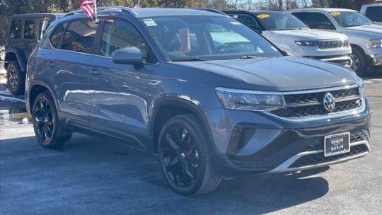 2022 Volkswagen Taos SE — SUV — 29,311 mi — Bohemia, NY