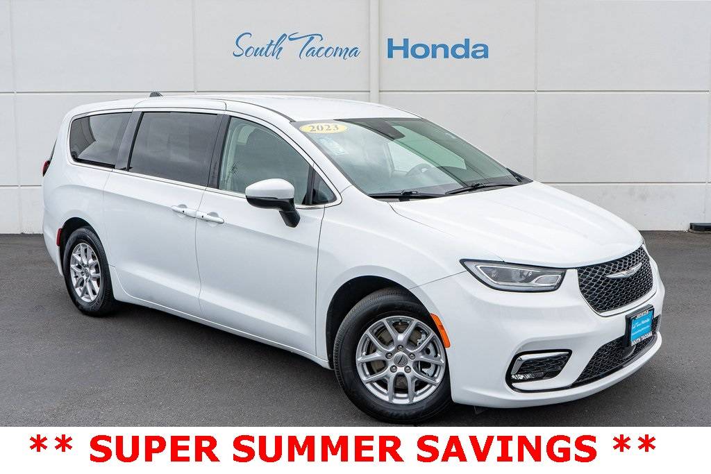 2023 Chrysler Pacifica Touring L — Minivan — 57,761 mi — Tacoma, WA