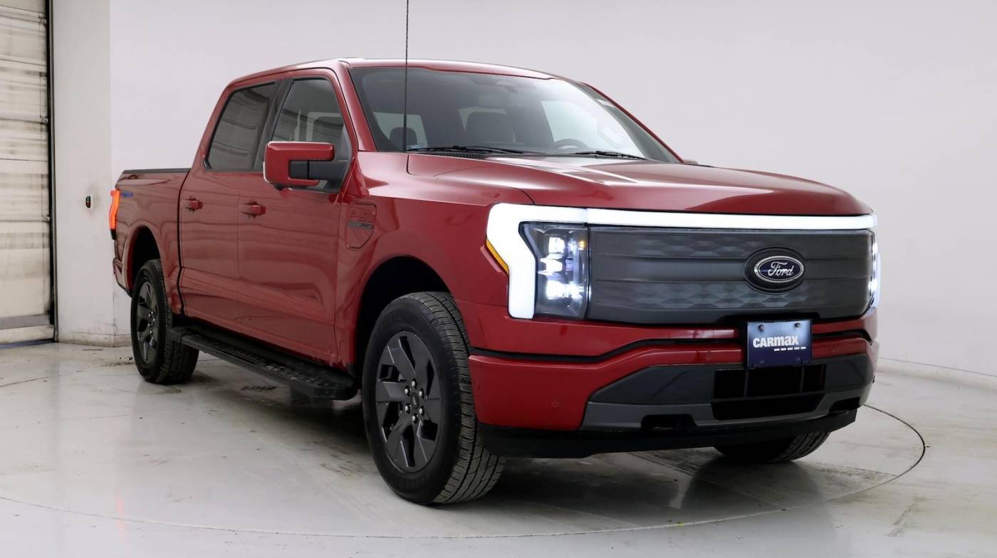 2022 Ford F-150 Lightning LARIAT — Pickup Truck — 6,595 mi — North Attleborough, MA
