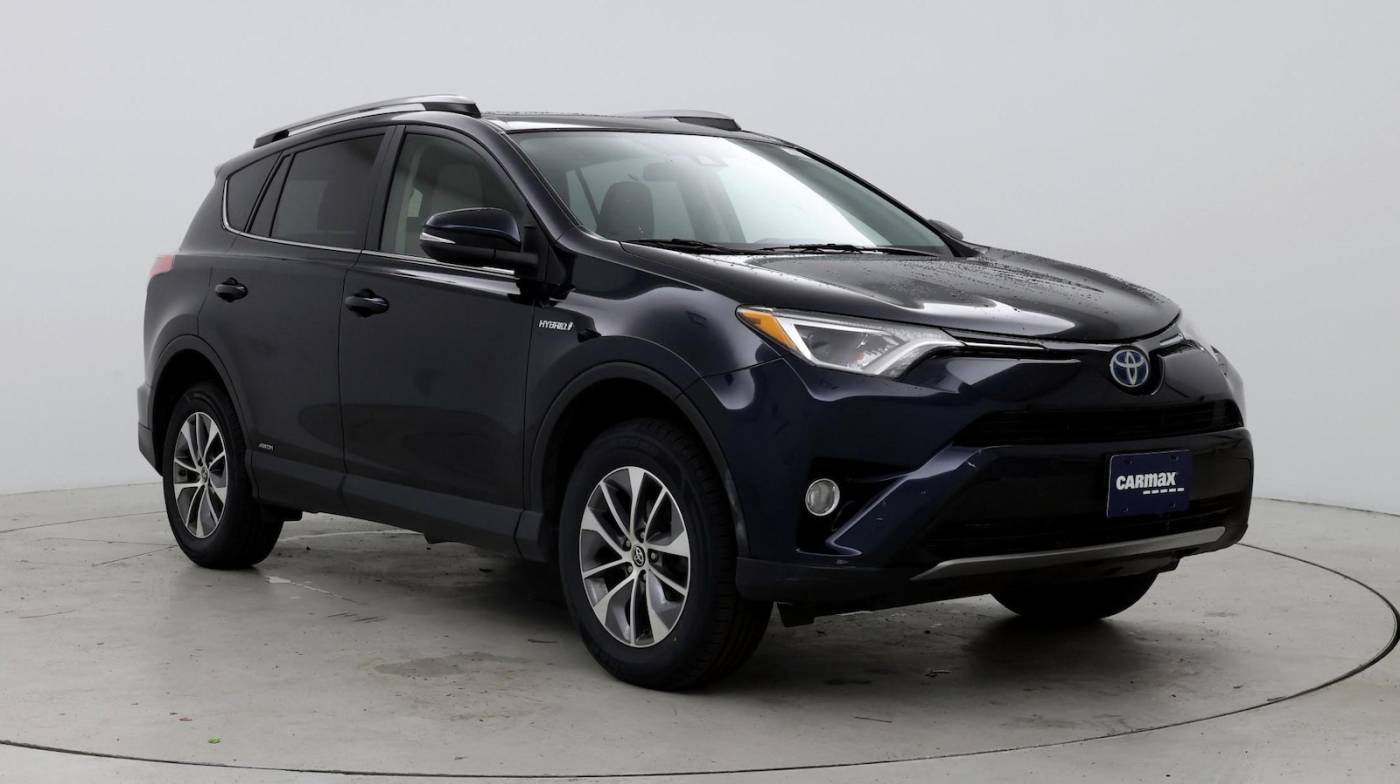 2017 Toyota RAV4 Hybrid XLE — SUV — 96,776 mi — North Attleborough, MA