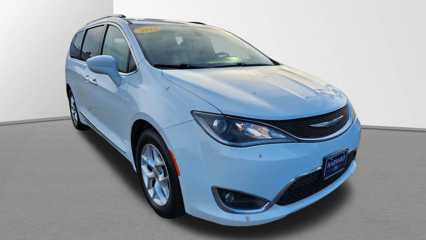2018 Chrysler Pacifica Touring L Plus — Minivan — 137,544 mi — Harvard, IL