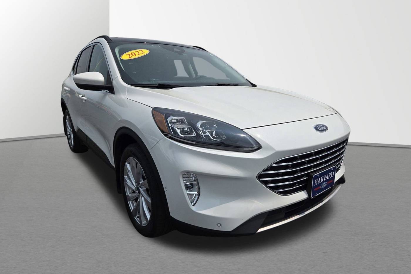 2022 Ford Escape Titanium — SUV — 29,487 mi — Harvard, IL