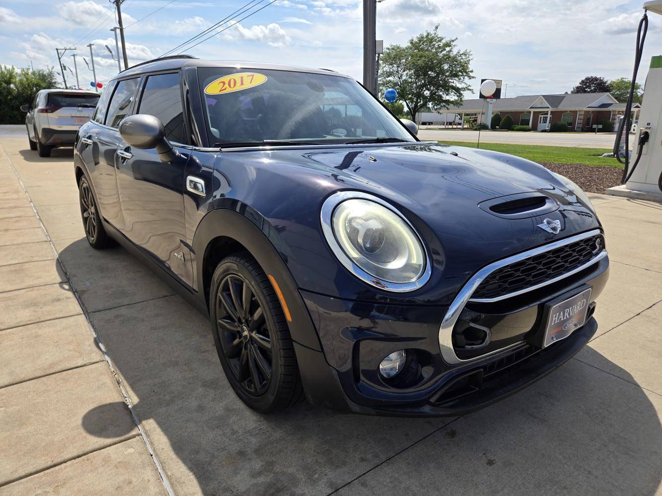 2017 MINI Clubman Cooper S — Wagon — 95,579 mi — Harvard, IL