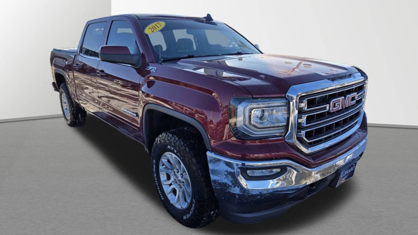 2017 GMC Sierra 1500 SLE — Pickup Truck — 118,391 mi — Harvard, IL