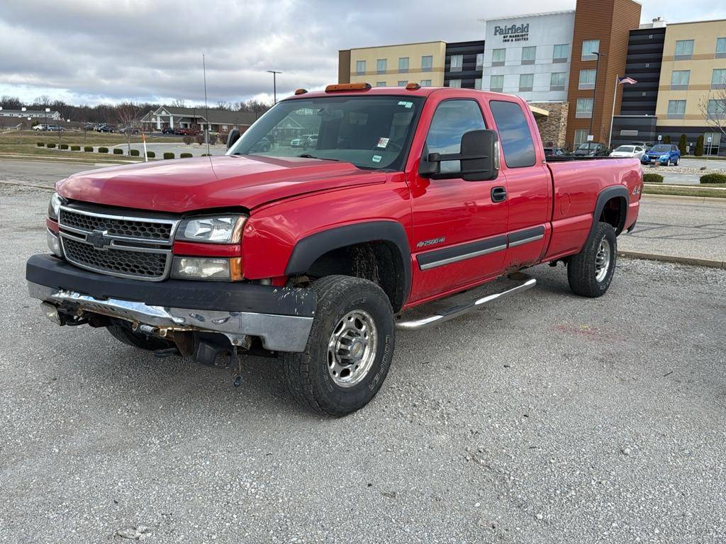 2005 Chevrolet Silverado 2500HD LT — Pickup Truck — 185,227 mi — Warsaw, IN