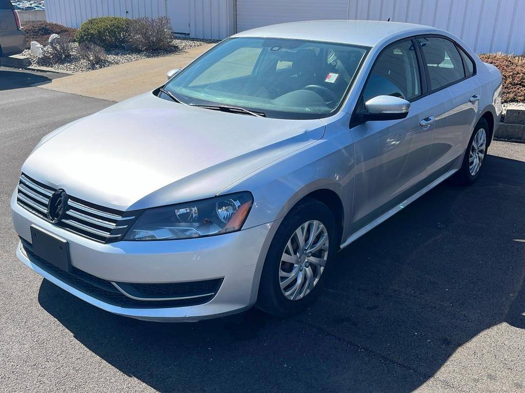 2013 Volkswagen Passat S — Sedan — 200,054 mi — Warsaw, IN
