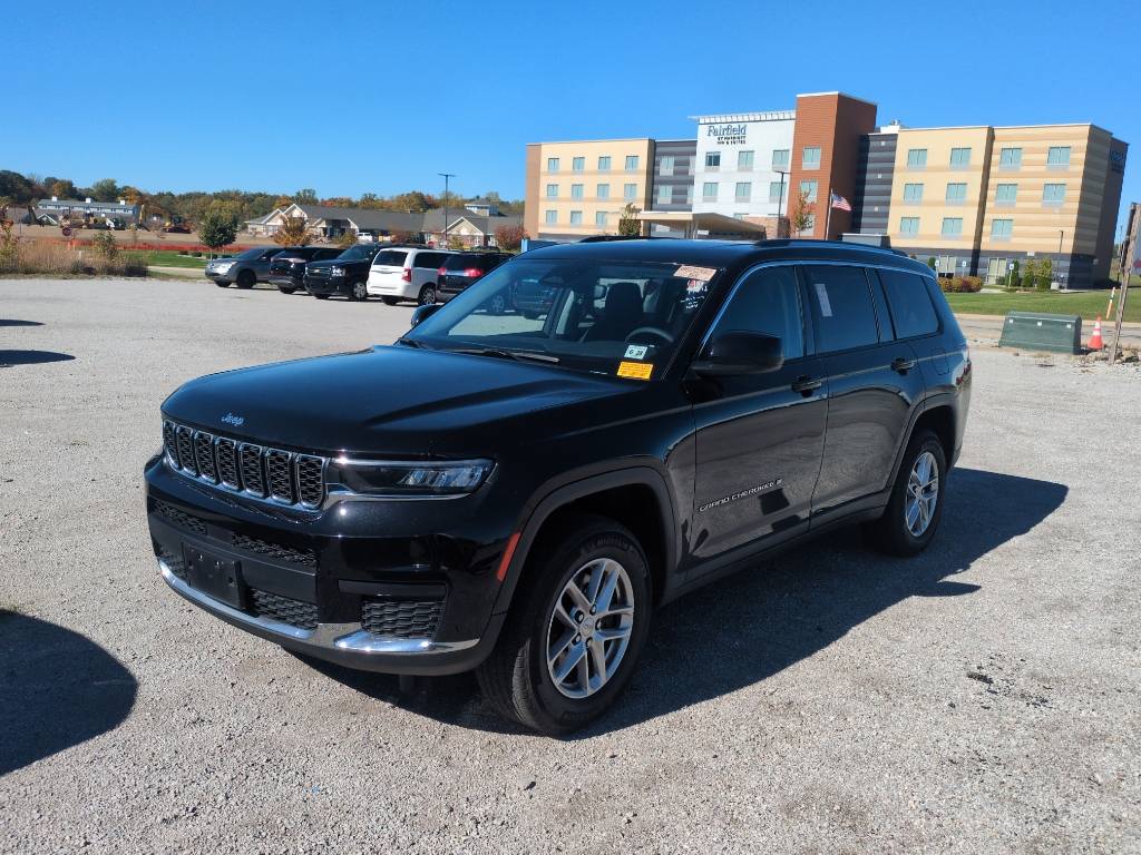 2023 Jeep Grand Cherokee Laredo — SUV — 37,680 mi — Warsaw, IN