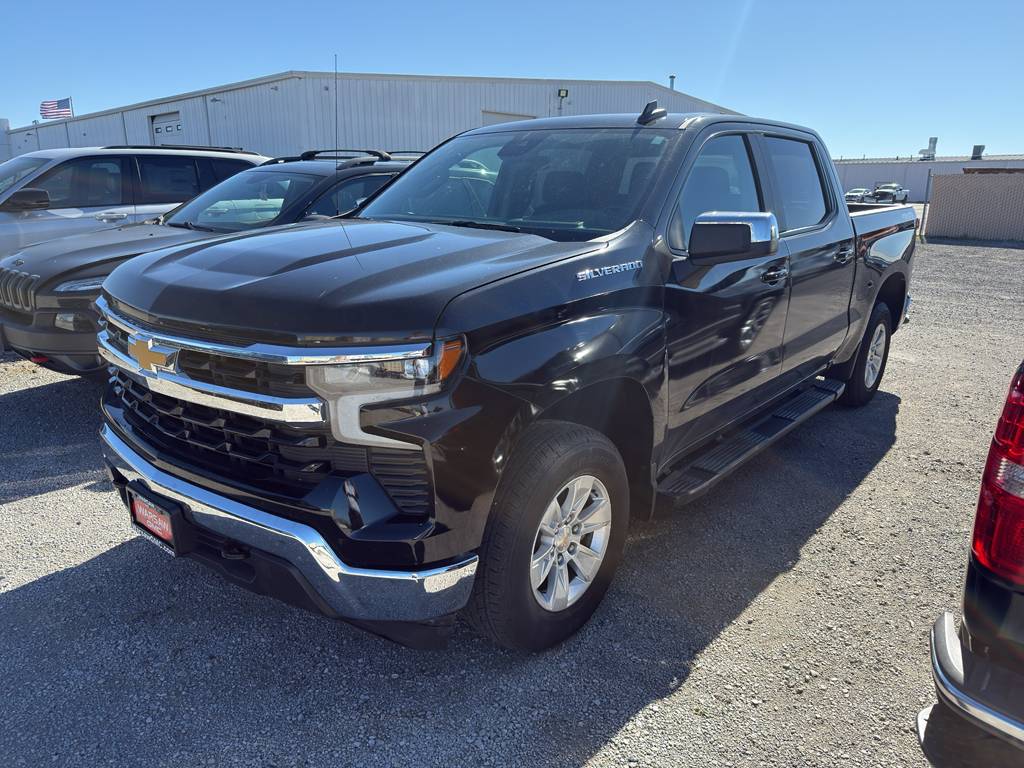 2025 Chevrolet Silverado 1500 LT — Pickup Truck — 4,486 mi — Warsaw, IN