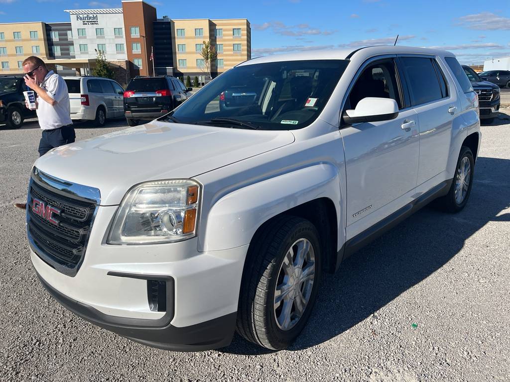2017 GMC Terrain SLE-1 — SUV — 126,947 mi — Warsaw, IN