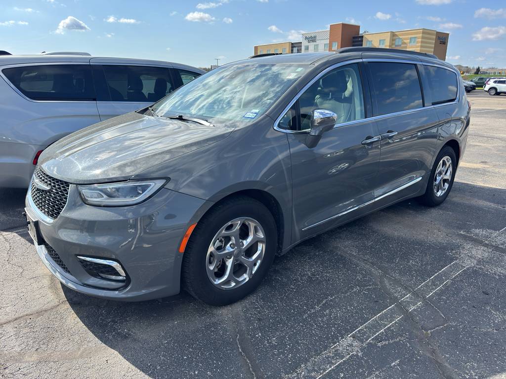 2022 Chrysler Pacifica Limited — Minivan — 64,563 mi — Warsaw, IN