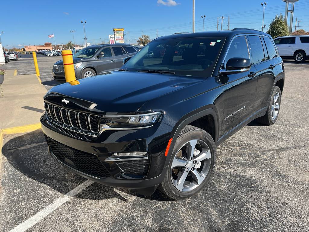 2025 Jeep Grand Cherokee Limited — SUV — 12,021 mi — Warsaw, IN