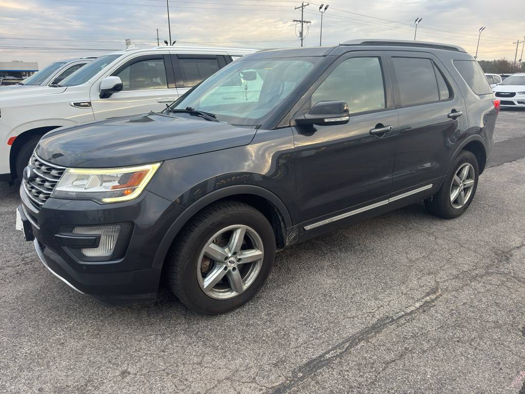 2017 Ford Explorer XLT — SUV — 132,109 mi — Warsaw, IN