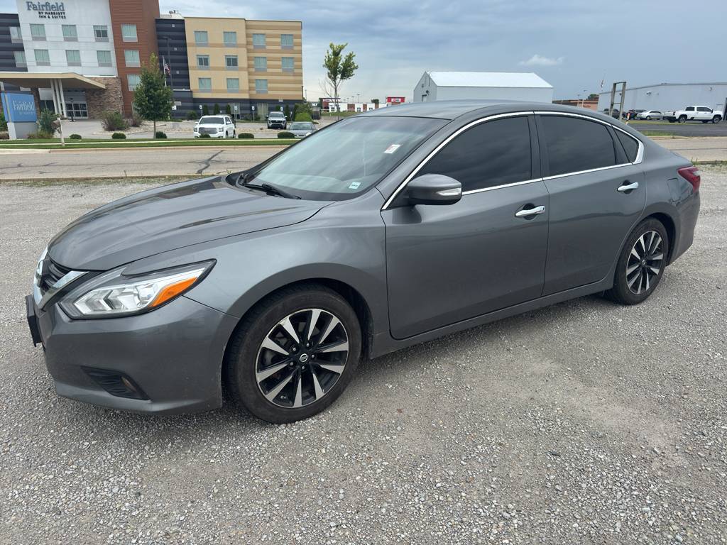 2018 Nissan Altima 2.5 SL — Sedan — 121,438 mi — Warsaw, IN
