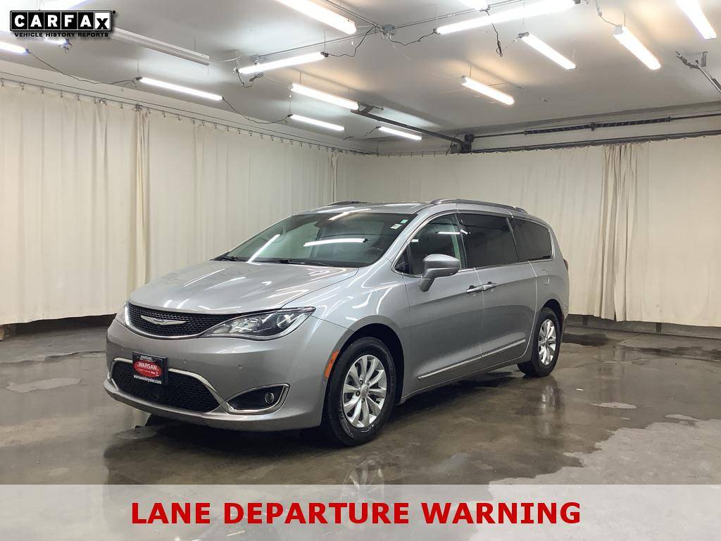 2018 Chrysler Pacifica Touring L — Minivan — 118,753 mi — Warsaw, IN