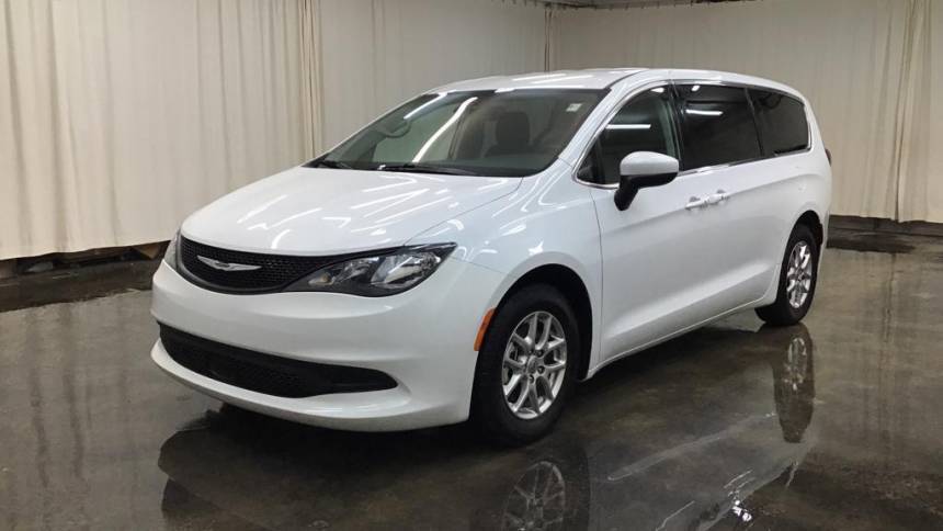 2023 Chrysler Voyager LX — Minivan — 67,356 mi — Warsaw, IN