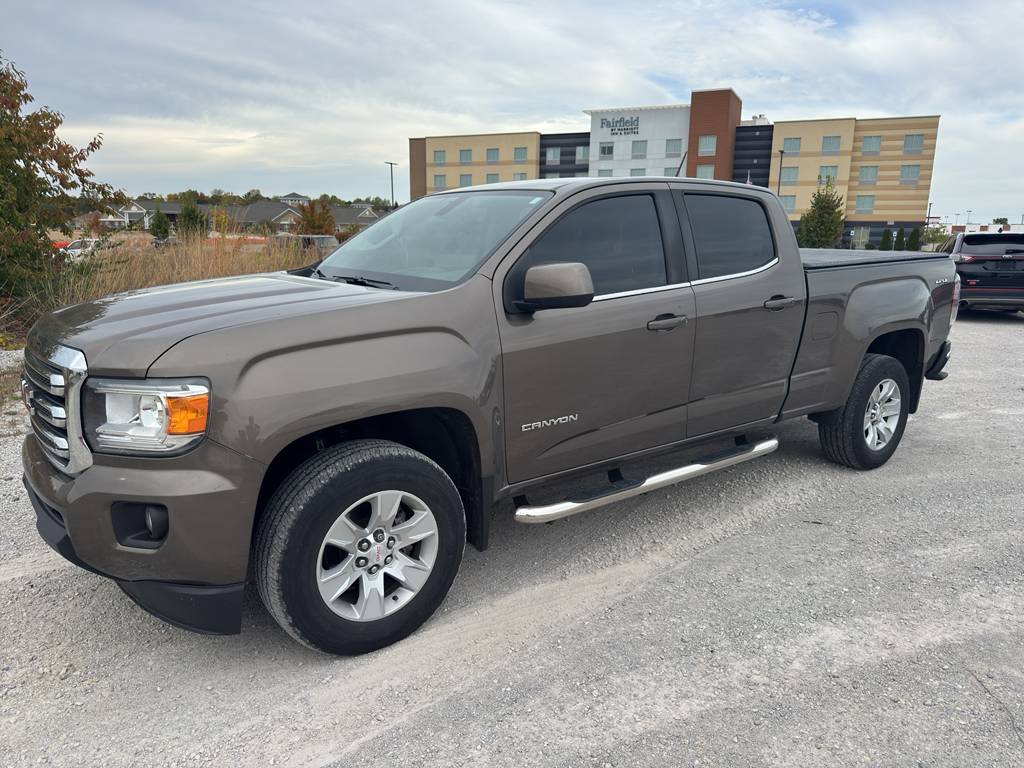 2017 GMC Canyon SLE — Pickup Truck — 71,074 mi — Warsaw, IN