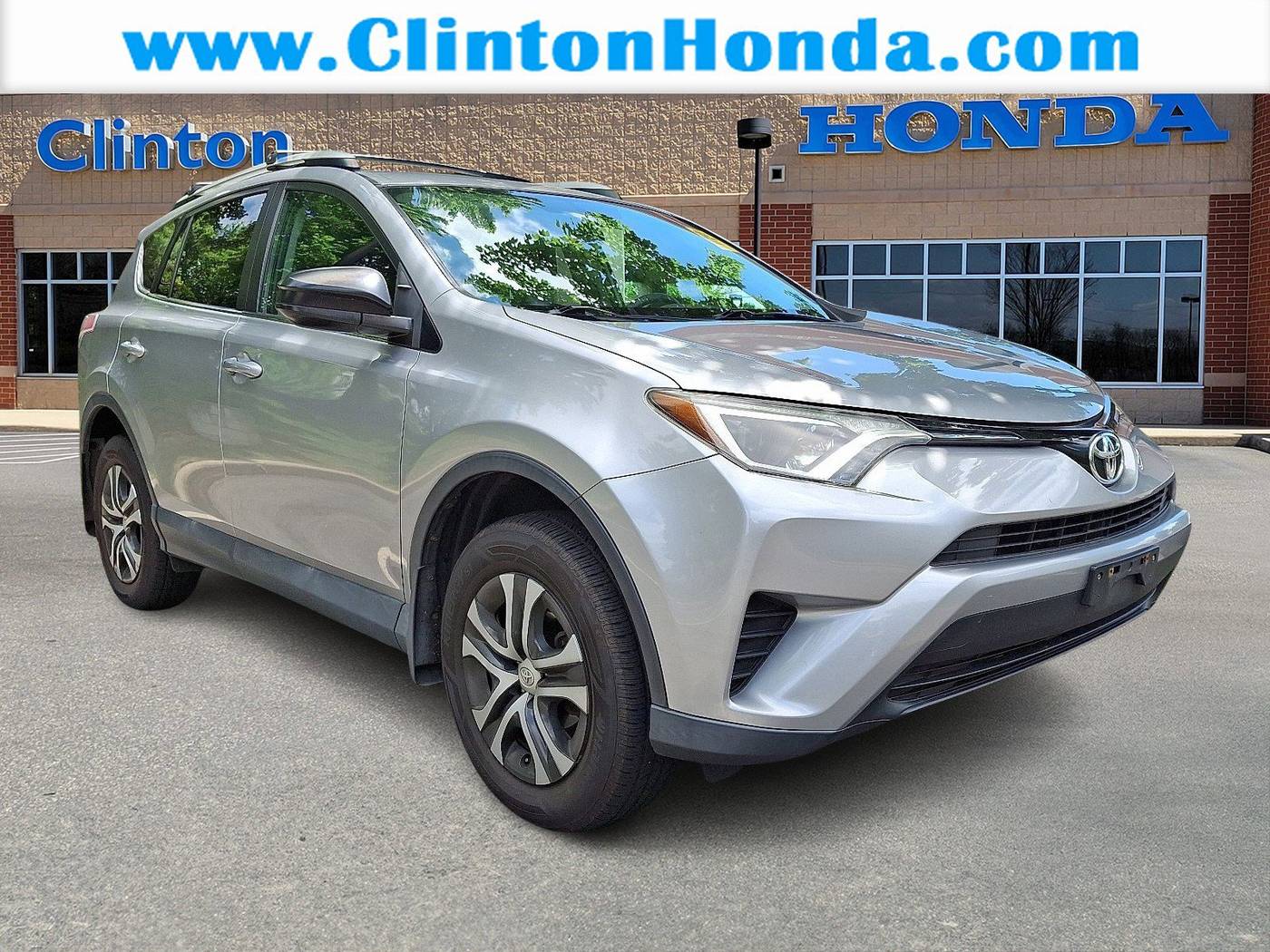 2016 Toyota RAV4 LE — SUV — 89,680 mi — Annandale, NJ