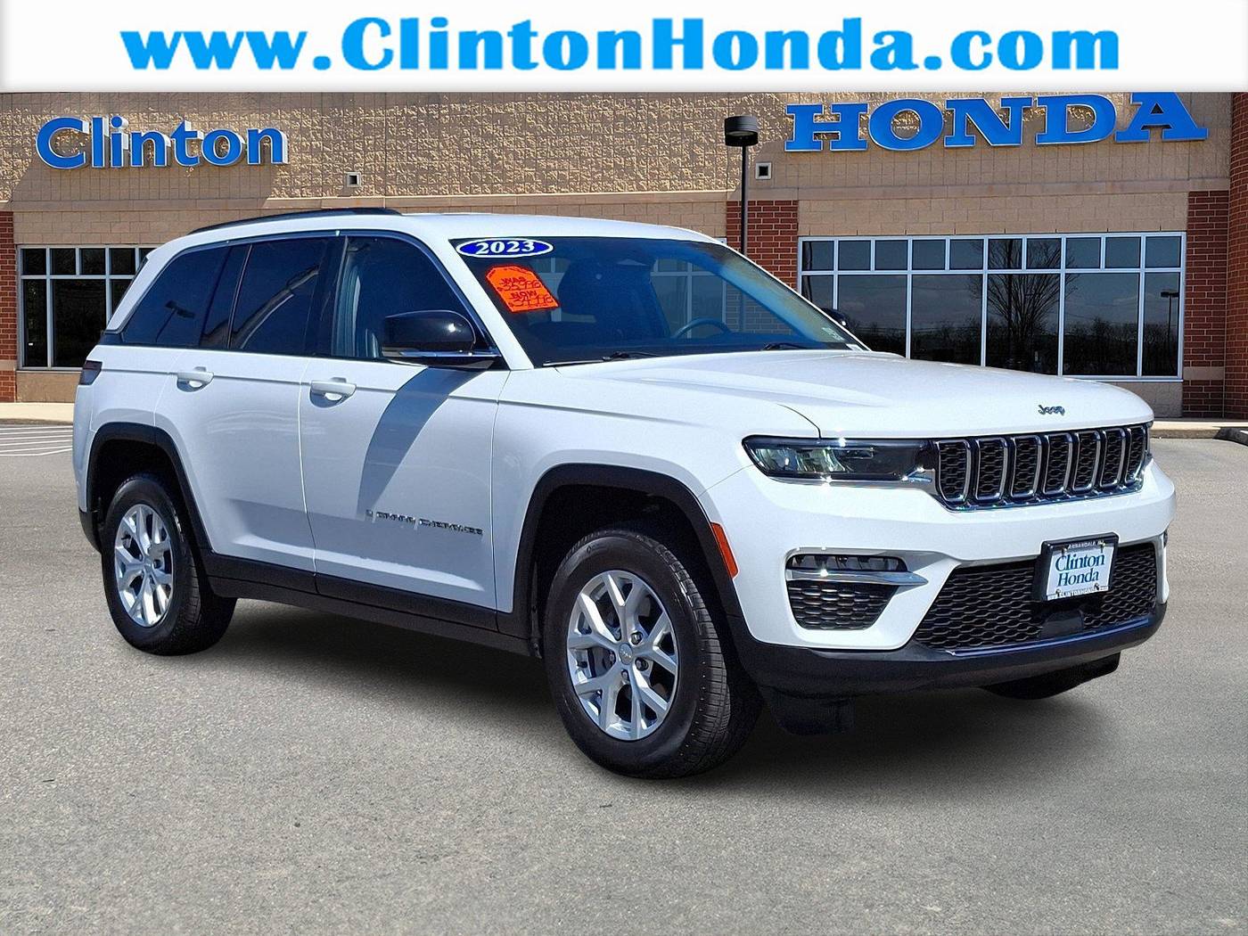 2023 Jeep Grand Cherokee Limited — SUV — 15,778 mi — Annandale, NJ